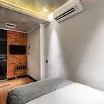 A&R Urban Hotel